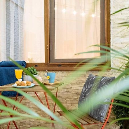 Studio With Private Terrace Next To Cismigiu Bucarest Exterior foto