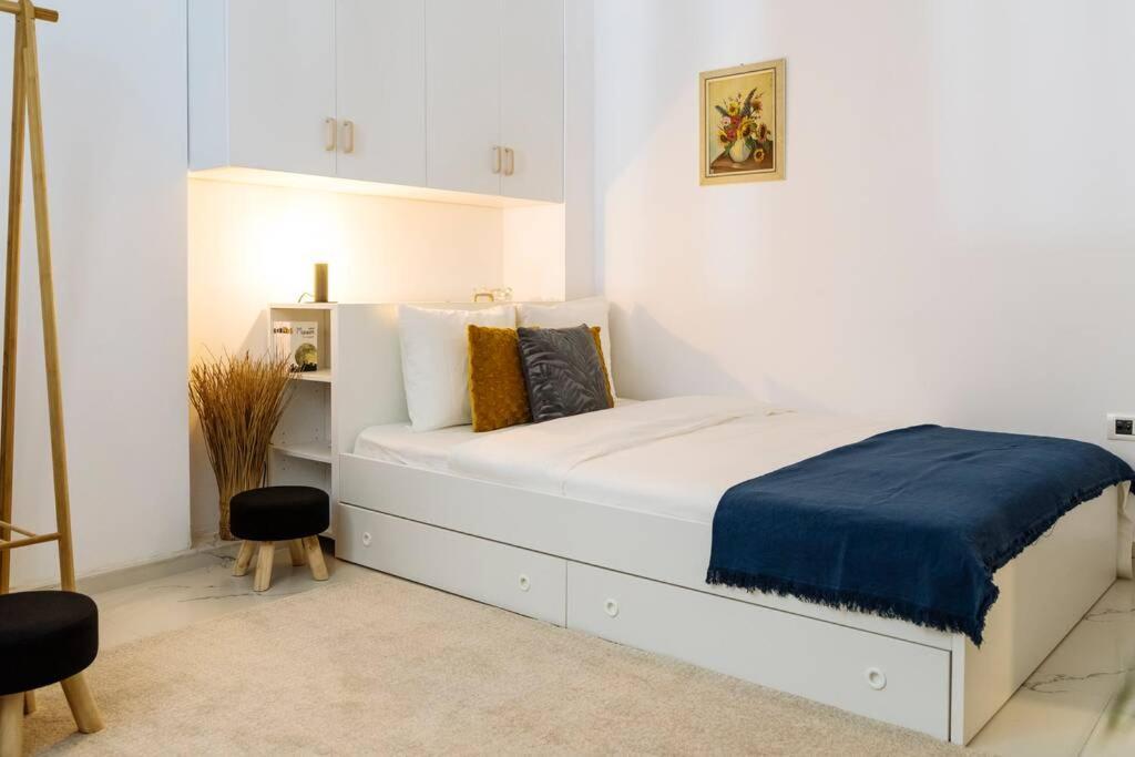 Studio With Private Terrace Next To Cismigiu Bucarest Exterior foto